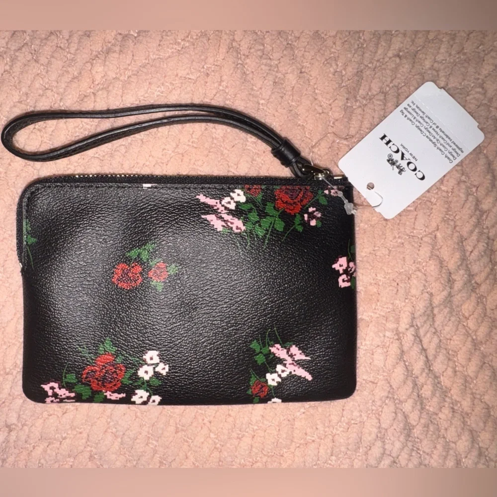 Coach gorgeous corner